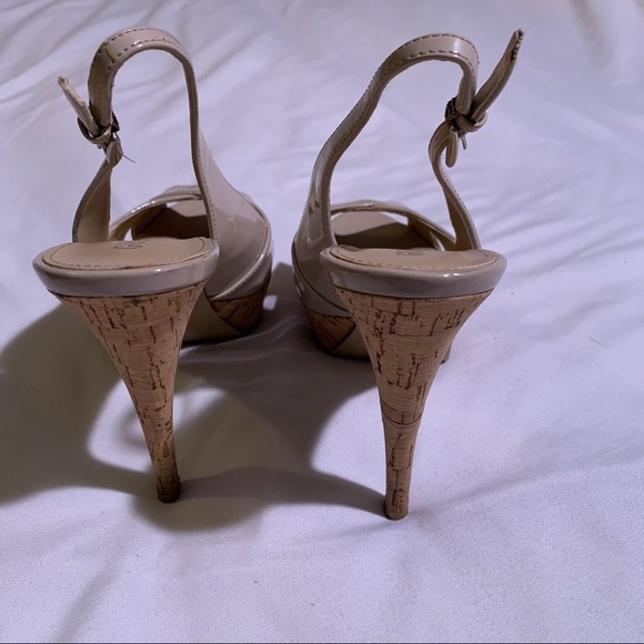 Guess open toed cork platform women sandal - Picture 3 of 4